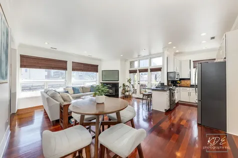 700 West Grand Avenue Chicago IL 60654