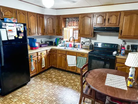 102 East Grove Street Streator IL 61364