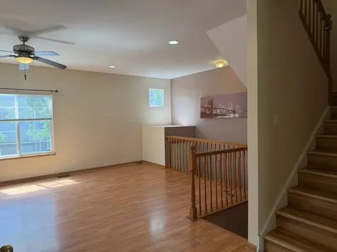 211 Monarch Drive Streamwood IL 60107