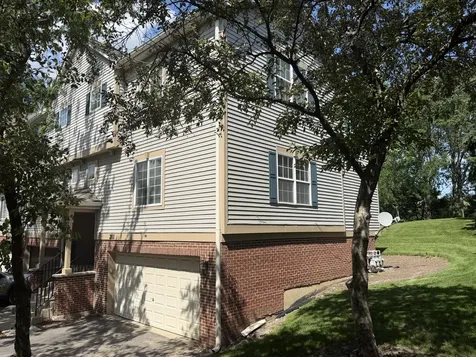211 Monarch Drive Streamwood IL 60107
