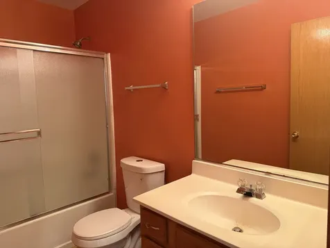 211 Monarch Drive Streamwood IL 60107