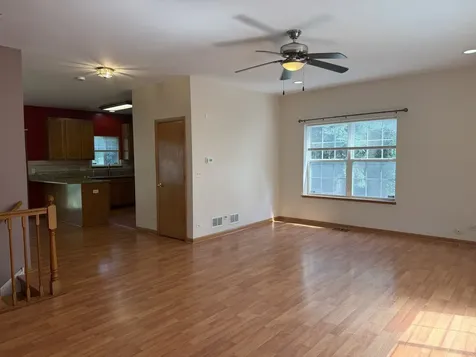 211 Monarch Drive Streamwood IL 60107