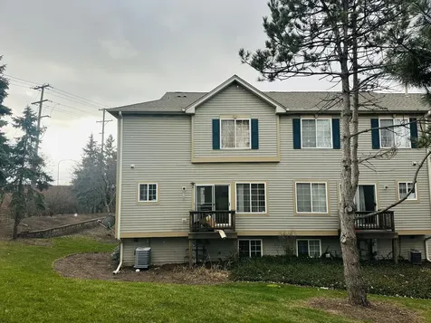 211 Monarch Drive Streamwood IL 60107