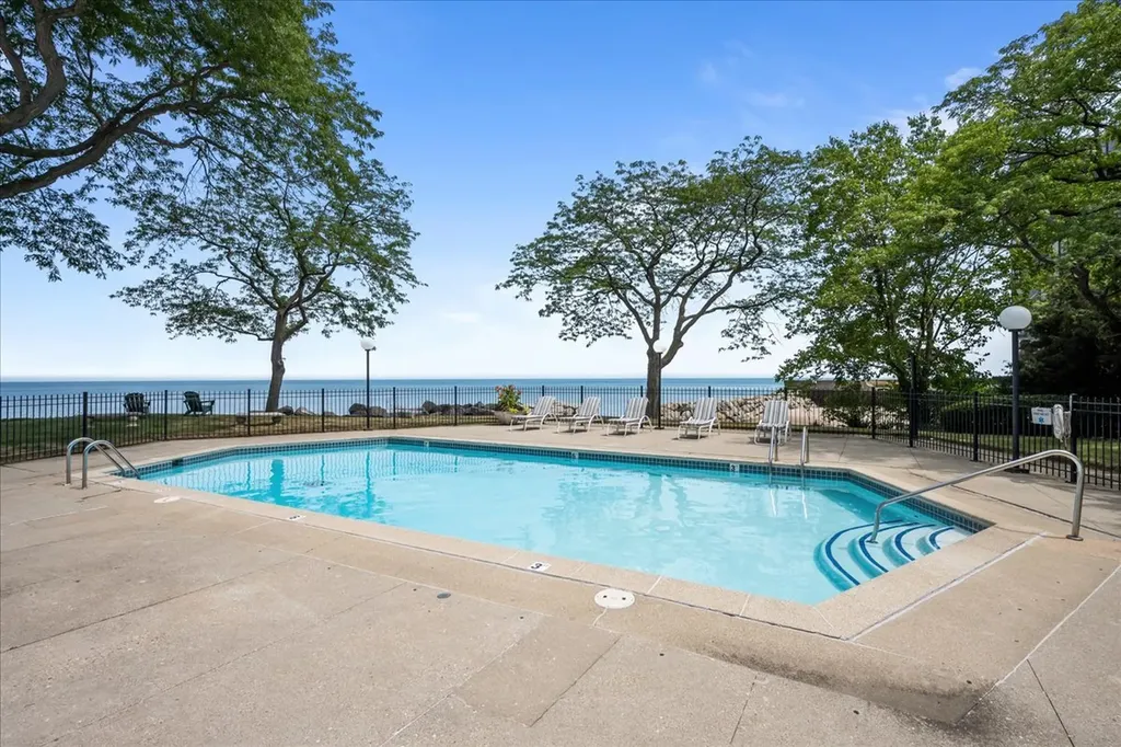 1500 Sheridan Road Wilmette IL 60091