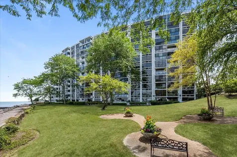 1500 Sheridan Road Wilmette IL 60091