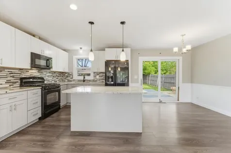 850 Gerald Avenue South Elgin IL 60177