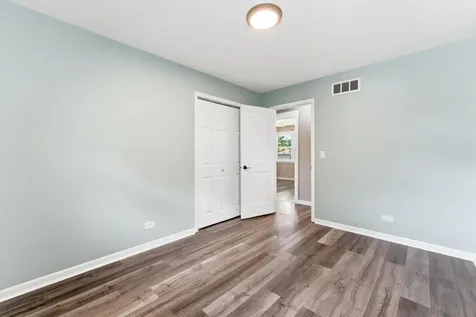 850 Gerald Avenue South Elgin IL 60177