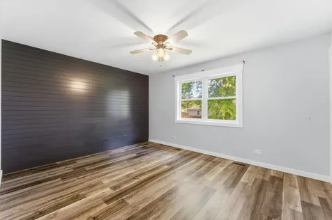 850 Gerald Avenue South Elgin IL 60177