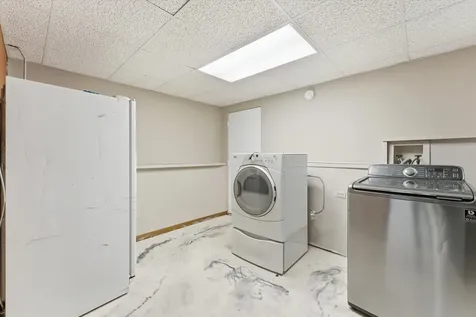 850 Gerald Avenue South Elgin IL 60177