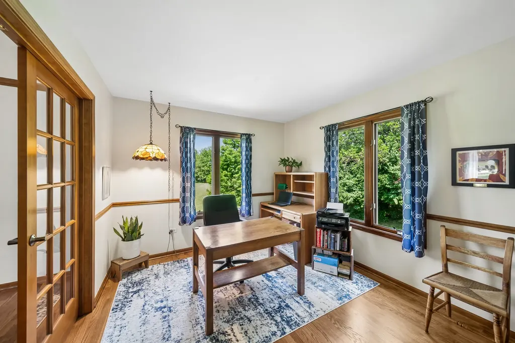 5S435 Arlington Avenue Naperville IL 60540