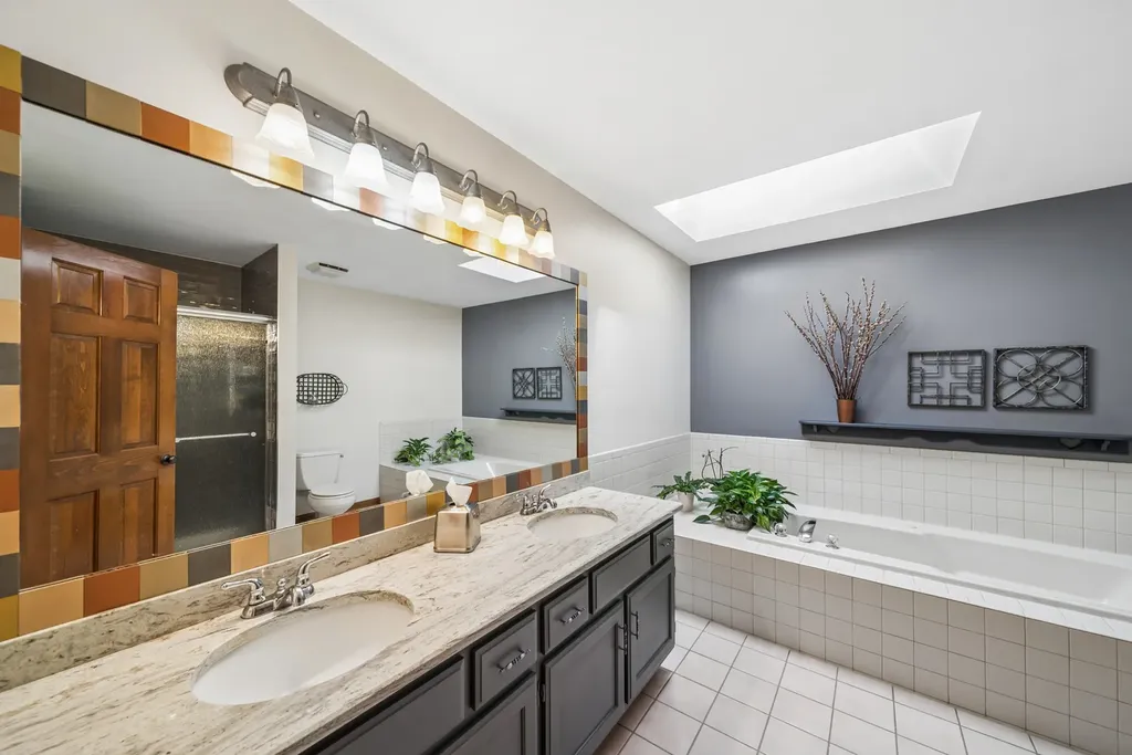 5S435 Arlington Avenue Naperville IL 60540