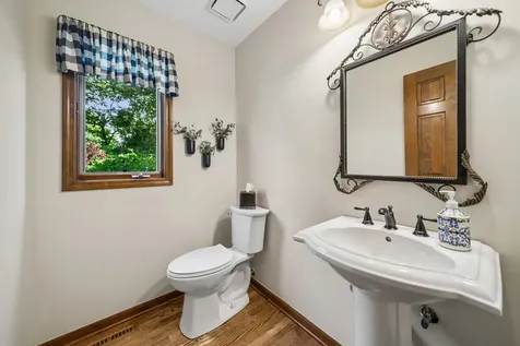 5S435 Arlington Avenue Naperville IL 60540