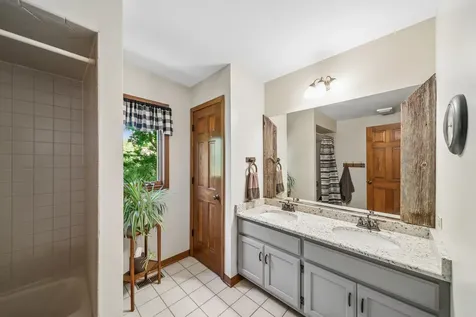 5S435 Arlington Avenue Naperville IL 60540