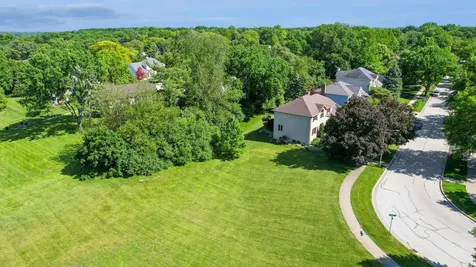 5S435 Arlington Avenue Naperville IL 60540