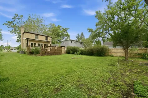389 South Westgate Road Des Plaines IL 60016
