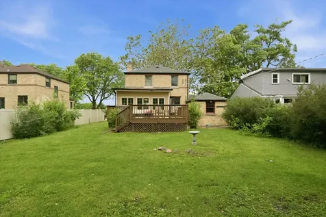 389 South Westgate Road Des Plaines IL 60016