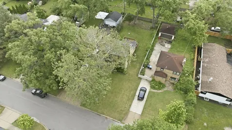 389 South Westgate Road Des Plaines IL 60016