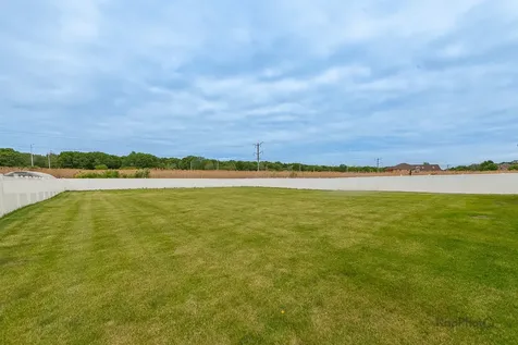 18730 Welch Way Country Club Hills IL 60478