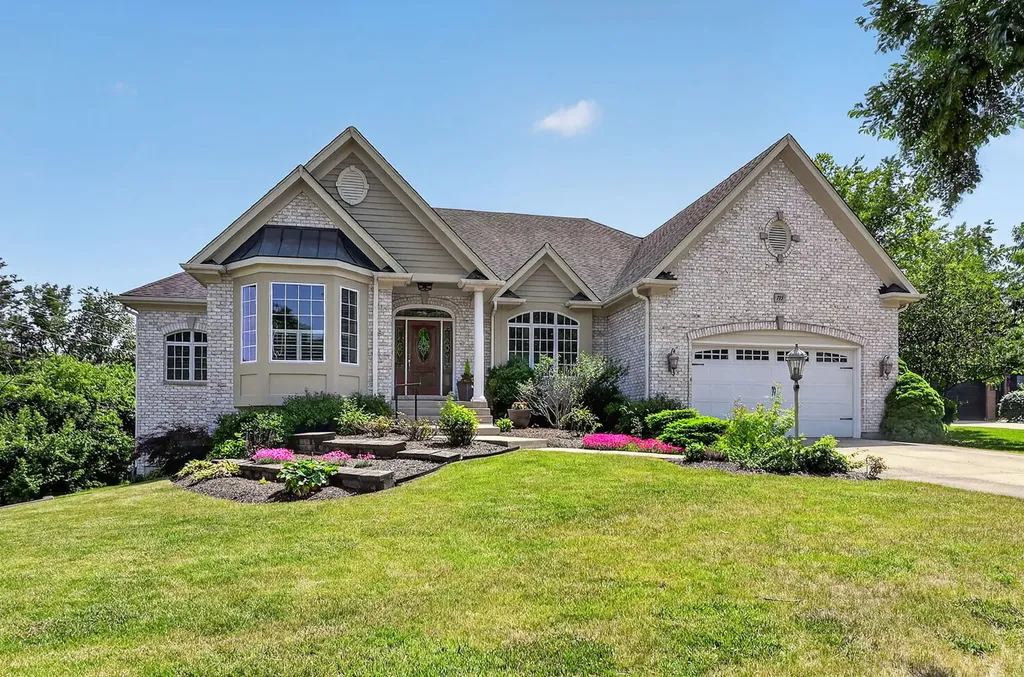 715 Marston Avenue Glen Ellyn IL 60137