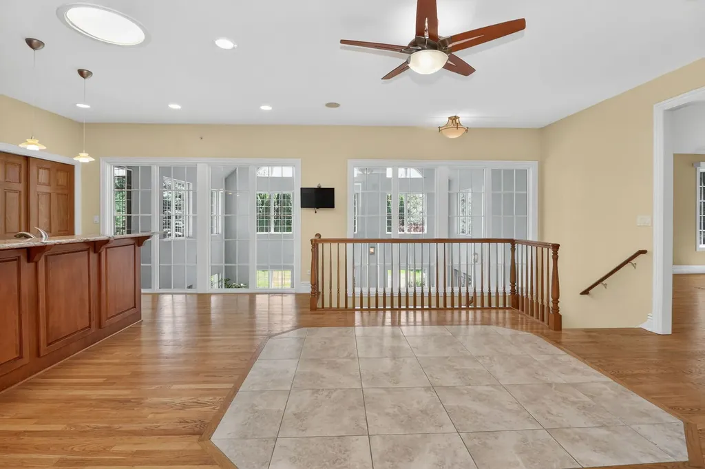 715 Marston Avenue Glen Ellyn IL 60137