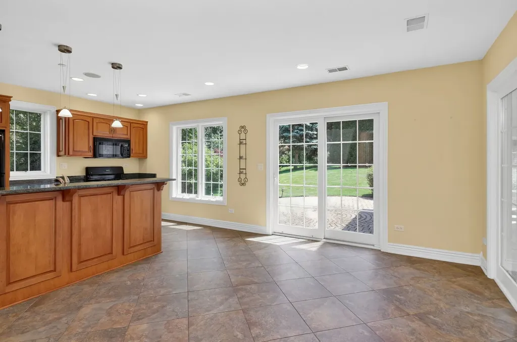 715 Marston Avenue Glen Ellyn IL 60137