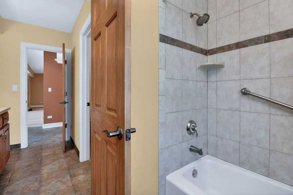 715 Marston Avenue Glen Ellyn IL 60137