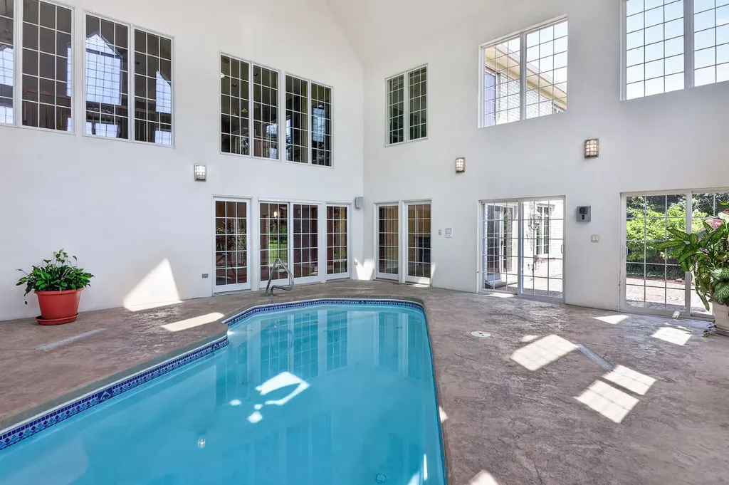 715 Marston Avenue Glen Ellyn IL 60137