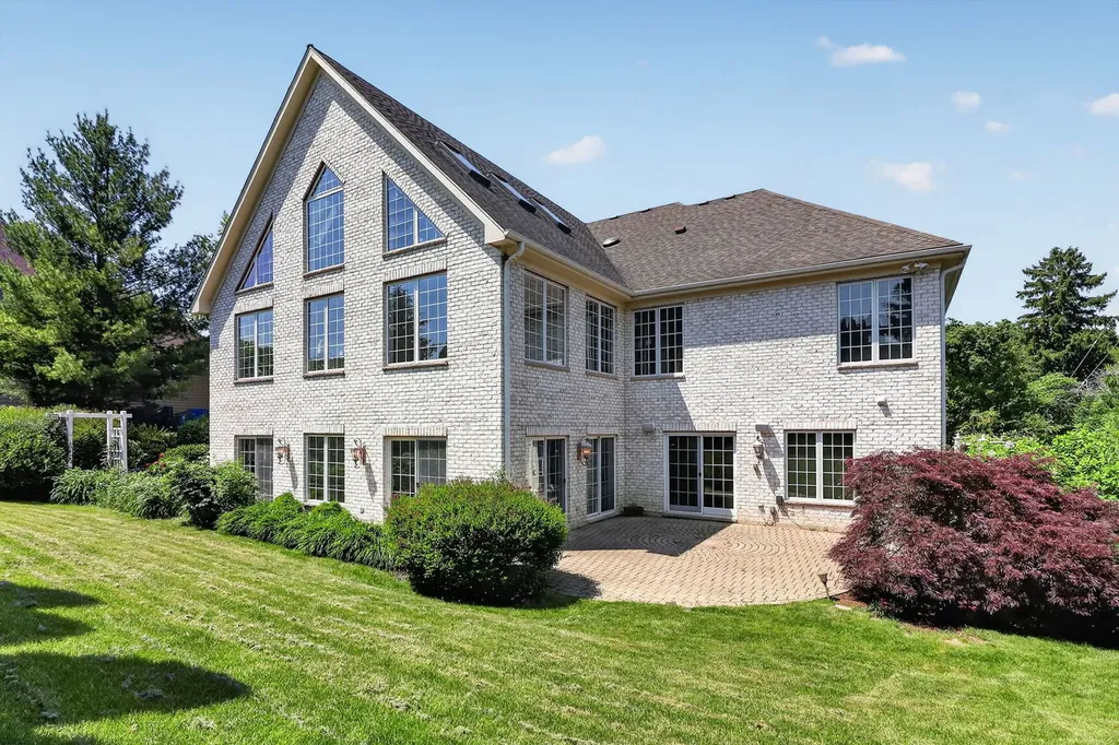 715 Marston Avenue Glen Ellyn IL 60137