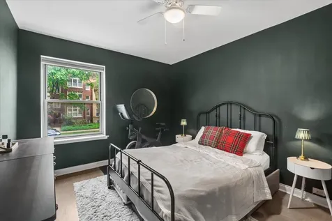 4939 North Wolcott Avenue Chicago IL 60640