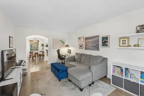 4939 North Wolcott Avenue Chicago IL 60640