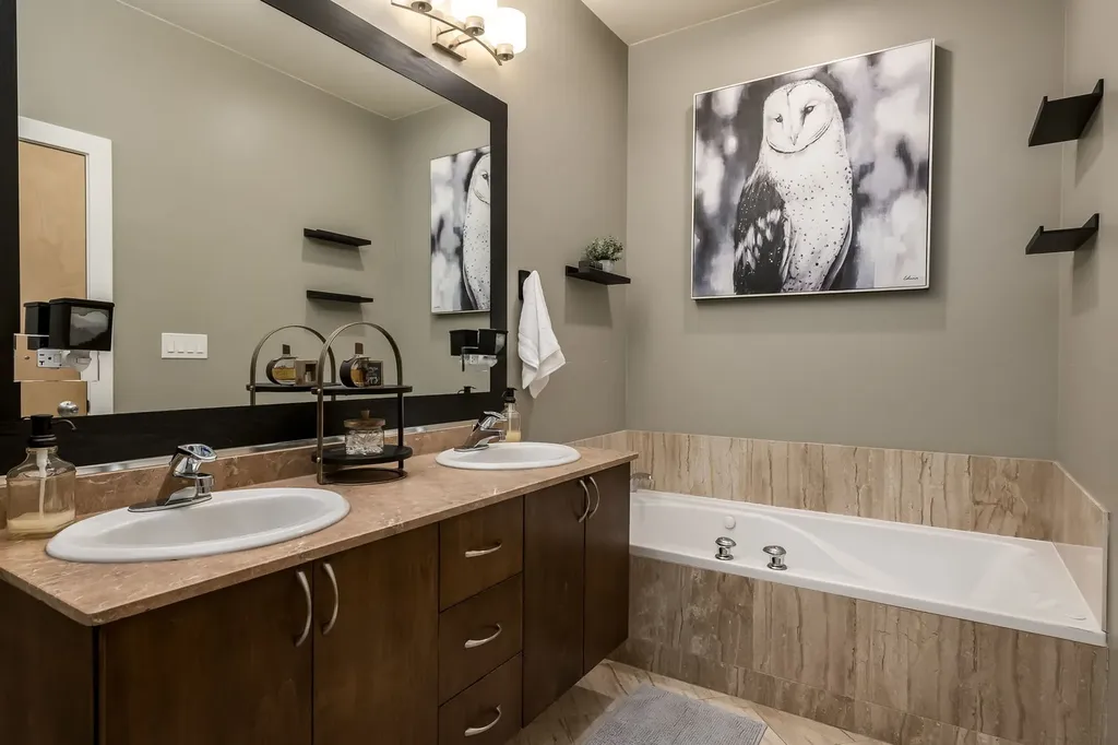 1621 West North Avenue Chicago IL 60622