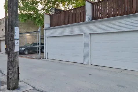 1109 West Cornelia Avenue Chicago IL 60657