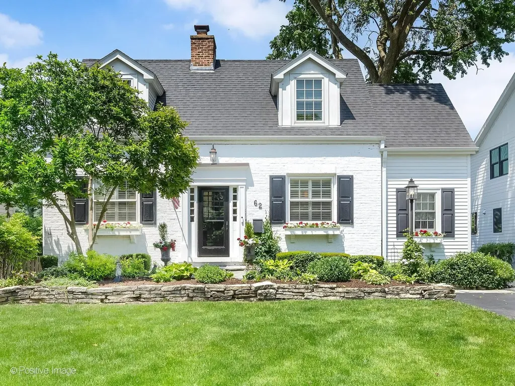 62 Waverly Avenue Clarendon Hills IL 60514