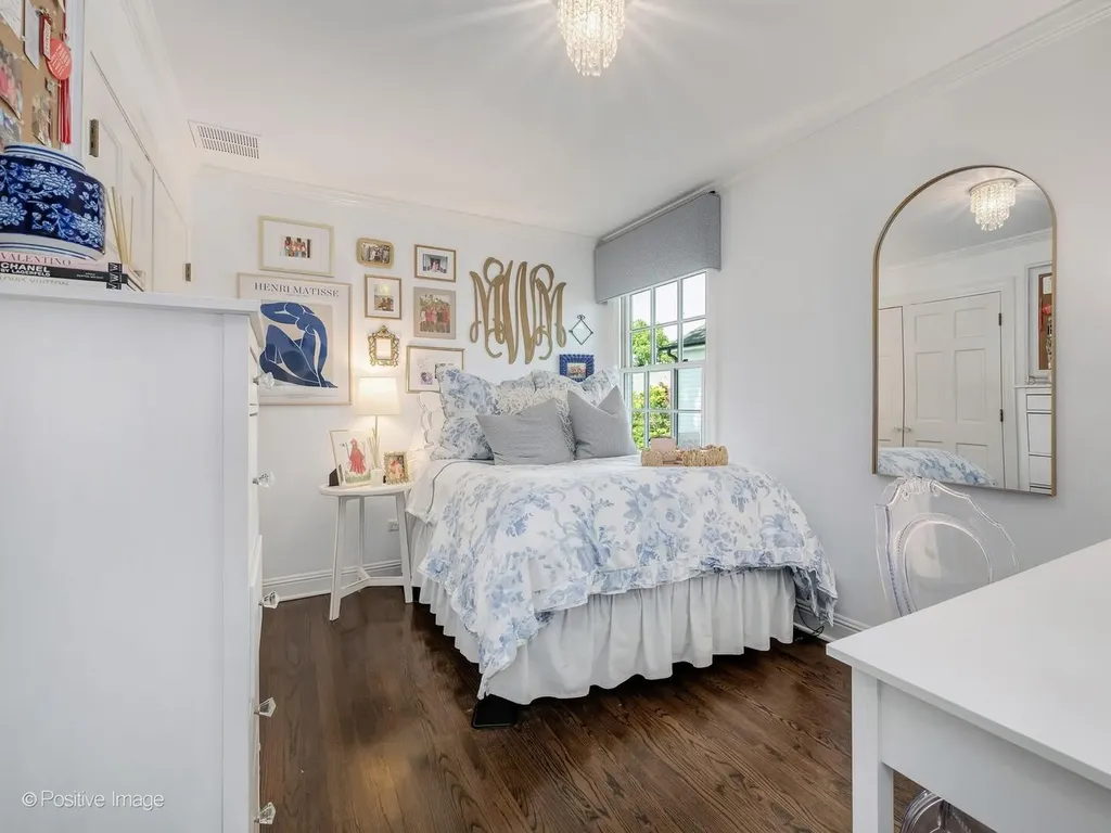62 Waverly Avenue Clarendon Hills IL 60514