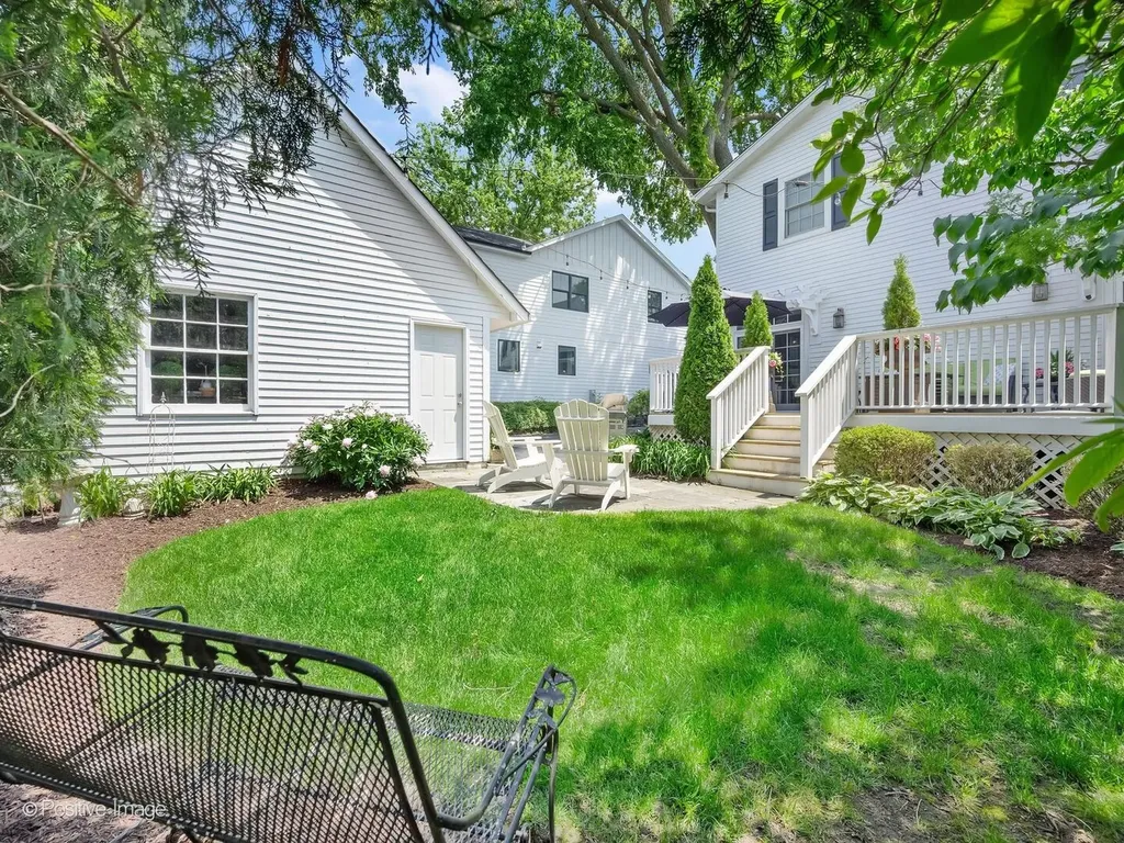 62 Waverly Avenue Clarendon Hills IL 60514