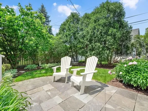62 Waverly Avenue Clarendon Hills IL 60514