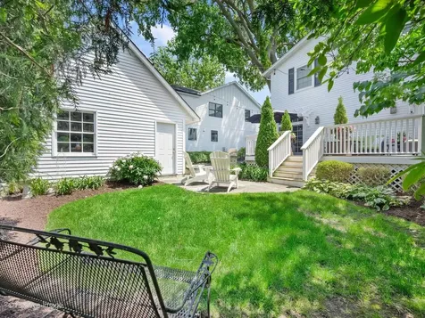 62 Waverly Avenue Clarendon Hills IL 60514