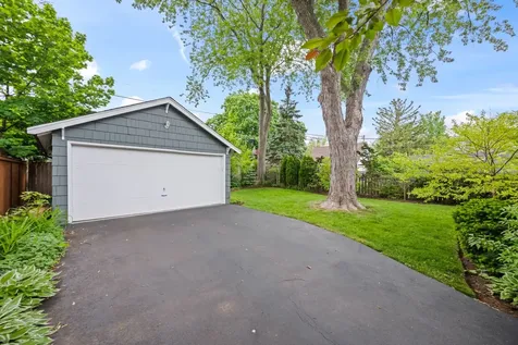 226 South Walnut Avenue Arlington Heights IL 60005