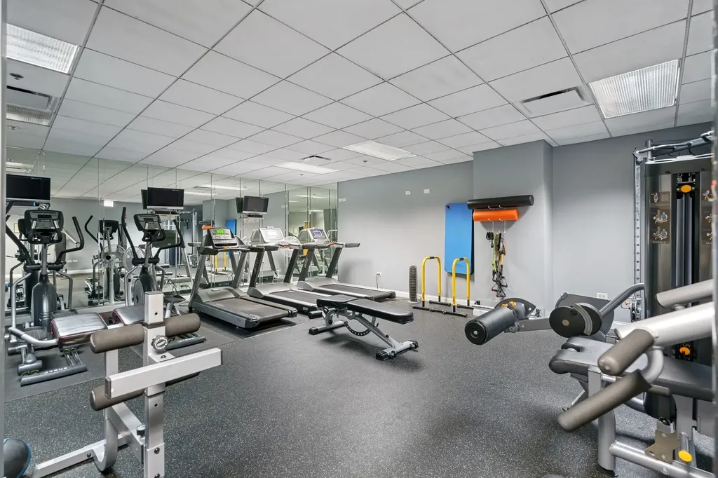 8 West Monroe Street Chicago IL 60603