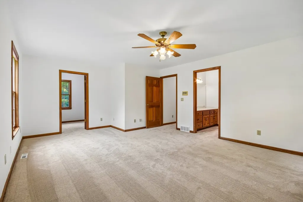 6S155 West Ridge Drive Aurora IL 60506