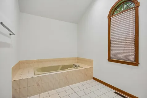 6S155 West Ridge Drive Aurora IL 60506