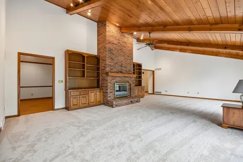 6S155 West Ridge Drive Aurora IL 60506