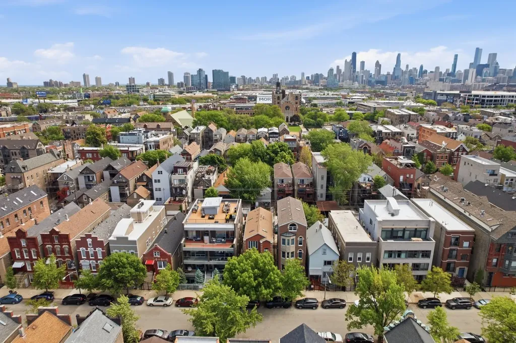 1333 North Bosworth Avenue Chicago IL 60642