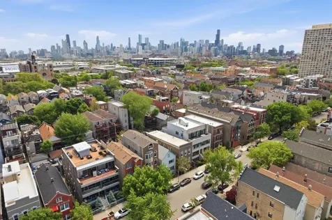 1333 North Bosworth Avenue Chicago IL 60642