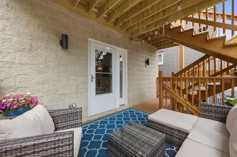 1333 North Bosworth Avenue Chicago IL 60642