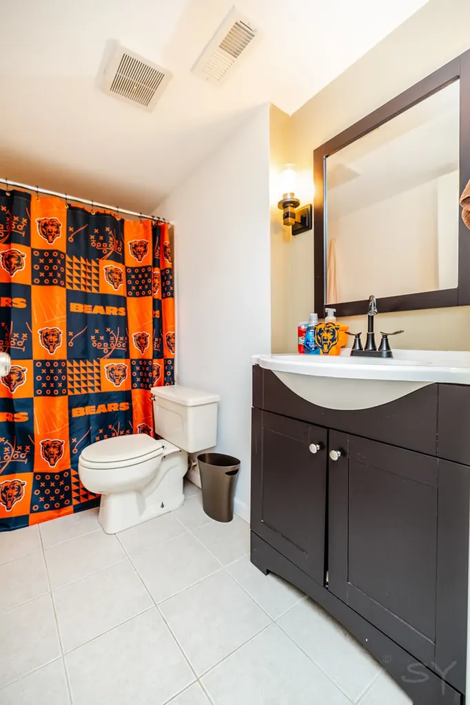 3631 North Pacific Avenue Chicago IL 60634