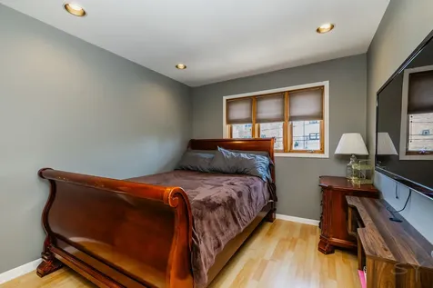3631 North Pacific Avenue Chicago IL 60634