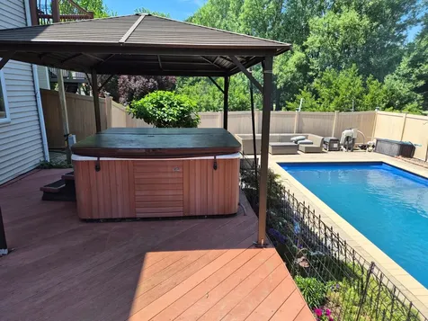 110 Falcon Way Poplar Grove IL 61065