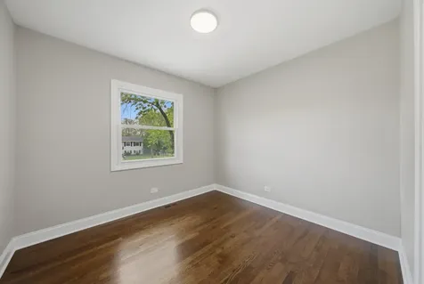 2S206 Mayfield Lane Glen Ellyn IL 60137
