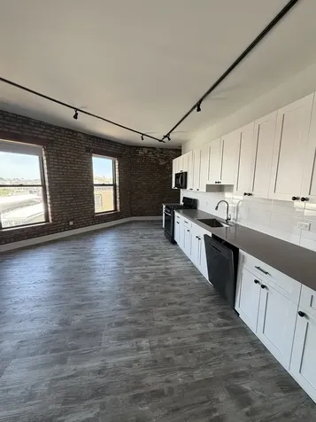 1572 North Milwaukee Avenue Chicago IL 60622